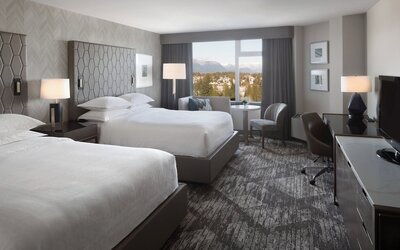 Sheraton Vancouver Guildford Hotel