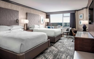 Sheraton Vancouver Guildford Hotel