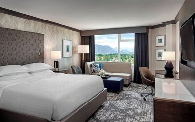 Sheraton Vancouver Guildford Hotel