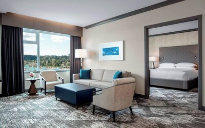 Sheraton Vancouver Guildford Hotel