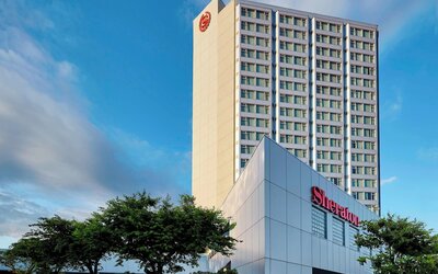 Sheraton Vancouver Guildford Hotel