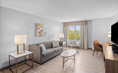 Holiday Inn Hotel & Suites Surrey East Cloverdale by IHG