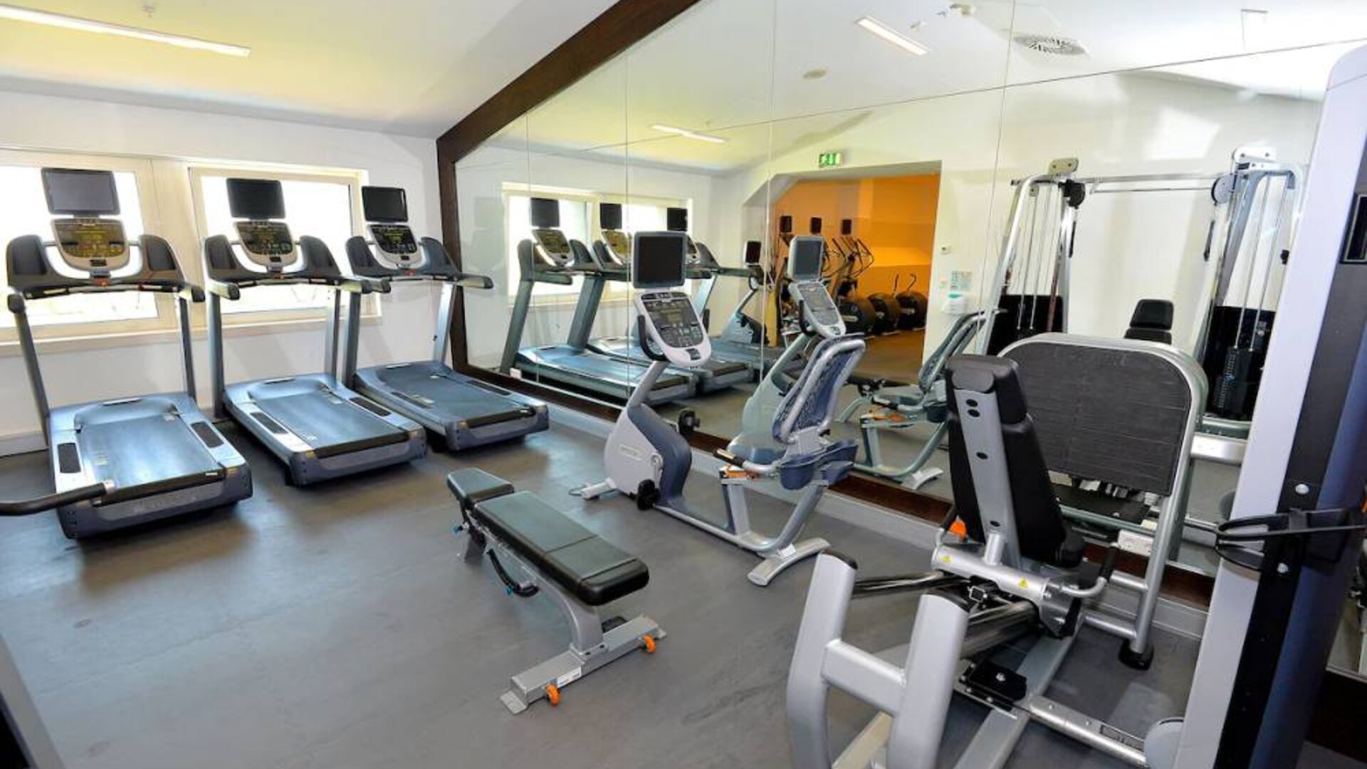 Hilton Vienna Danube Waterfront