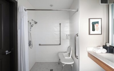 Holiday Inn Hotel & Suites Surrey East Cloverdale by IHG