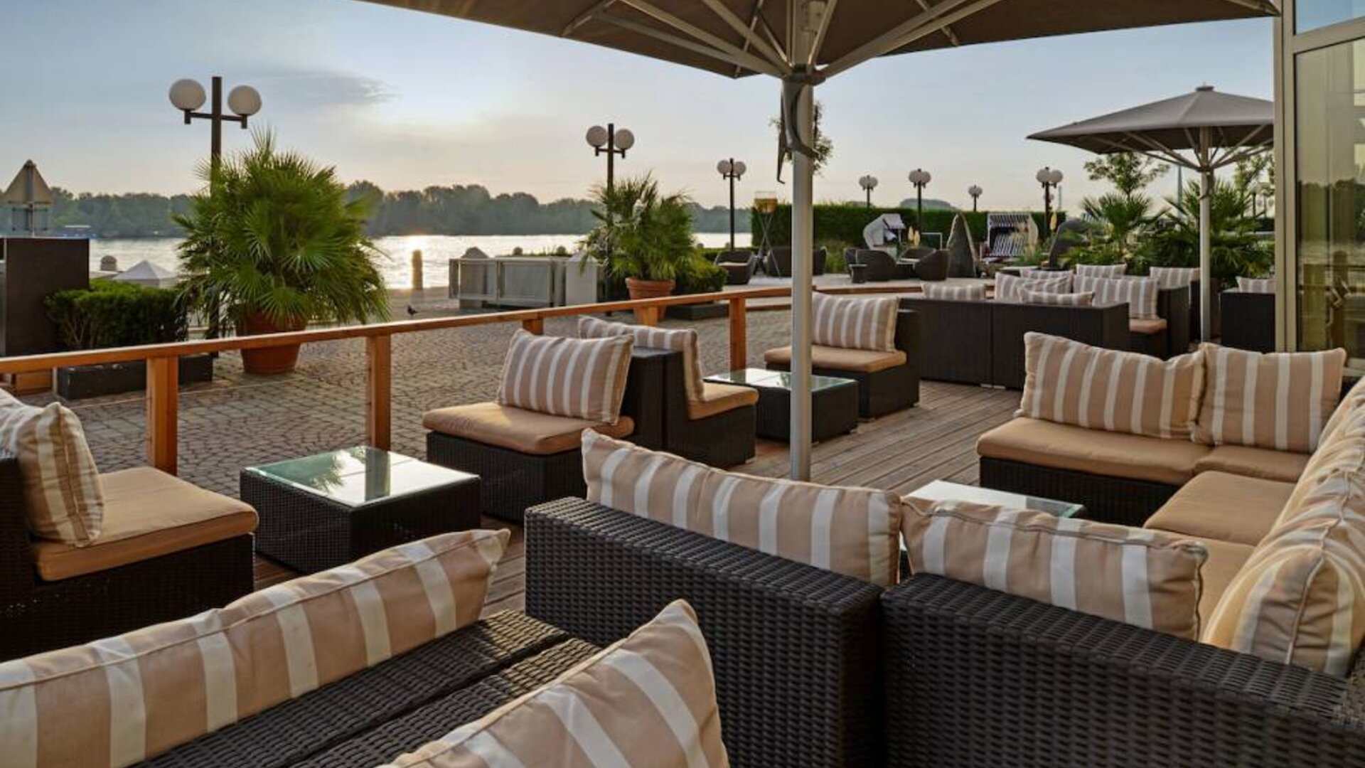 Hilton Vienna Danube Waterfront