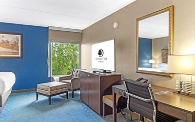 DoubleTree by Hilton Roseville Minneapolis