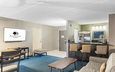 DoubleTree by Hilton Roseville Minneapolis