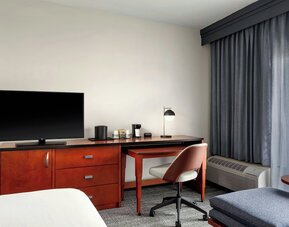 Courtyard by Marriott Minneapolis-St. Paul Airport