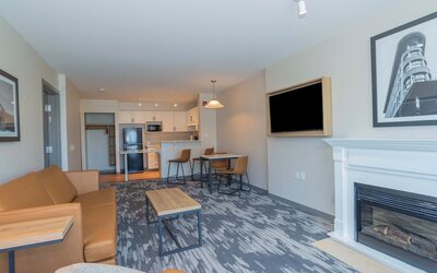 Sandman Signature Surrey-Guildford Suites
