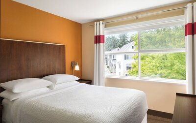 Four Points by Sheraton Surrey