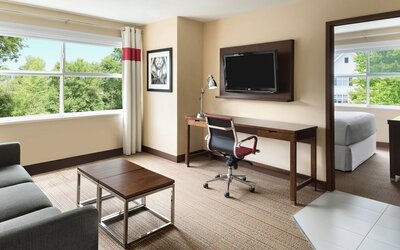 Four Points by Sheraton Surrey
