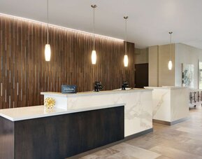 DoubleTree by Hilton St. Paul East