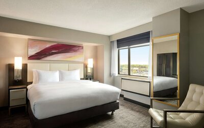 DoubleTree by Hilton St. Paul East