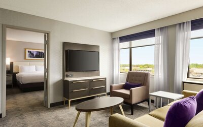 DoubleTree by Hilton St. Paul East