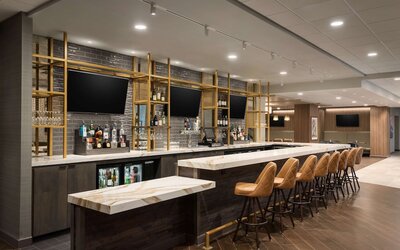 DoubleTree by Hilton St. Paul East