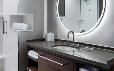 Courtyard by Marriott St. Paul Downtown