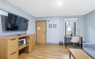 AmericInn by Wyndham White Bear Lake St. Paul