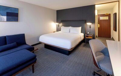 Courtyard Minneapolis St. Paul/Roseville by Marriott
