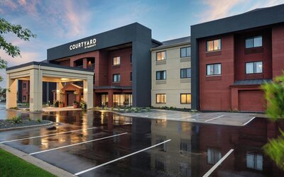 Courtyard Minneapolis St. Paul/Roseville by Marriott