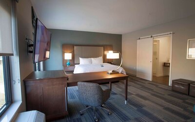 Hampton Inn & Suites Downtown St. Paul