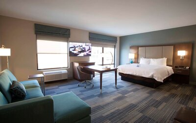 Hampton Inn & Suites Downtown St. Paul