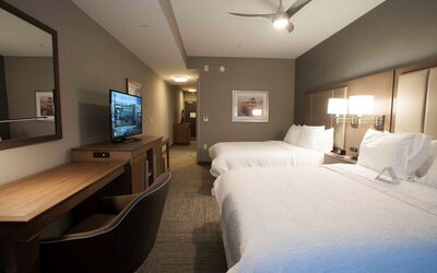 Hampton Inn & Suites Downtown St. Paul