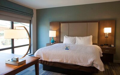 Hampton Inn & Suites Downtown St. Paul