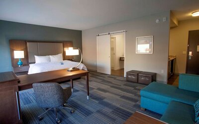 Hampton Inn & Suites Downtown St. Paul