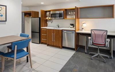 Home2 Suites by Hilton Roseville Minneapolis