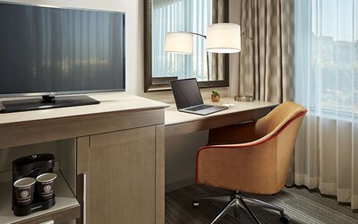 Hampton Inn Long Beach Airport