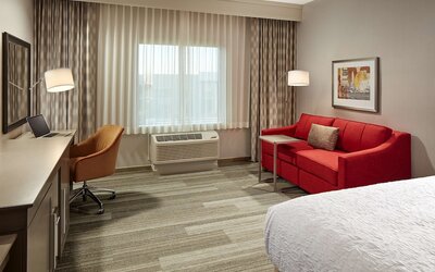 Hampton Inn Long Beach Airport