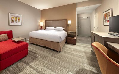 Hampton Inn Long Beach Airport