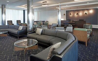 Courtyard by Marriott Long Beach Airport