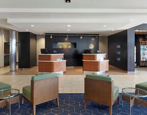 Courtyard by Marriott Long Beach Airport