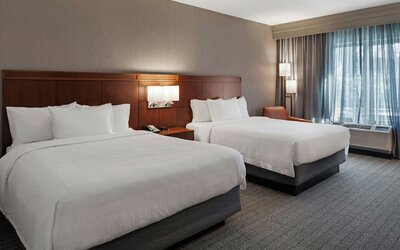 Courtyard by Marriott Long Beach Airport