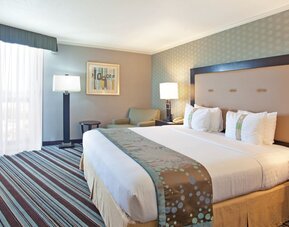 Holiday Inn Long Beach Airport Hotel and Conference Center by IHG