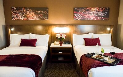 Holiday Inn Long Beach Airport Hotel and Conference Center by IHG