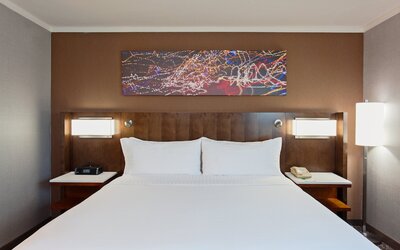Holiday Inn Long Beach Airport Hotel and Conference Center by IHG