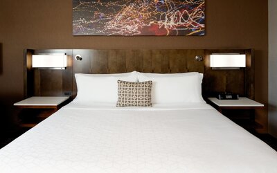 Holiday Inn Long Beach Airport Hotel and Conference Center by IHG