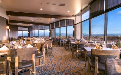 Holiday Inn Long Beach Airport Hotel and Conference Center by IHG