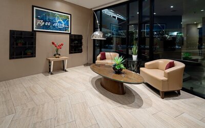 Holiday Inn Long Beach Airport Hotel and Conference Center by IHG