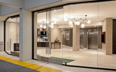 Holiday Inn Long Beach Airport Hotel and Conference Center by IHG