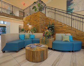 The Cove Hotel, Long Beach