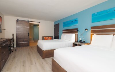 The Cove Hotel, Long Beach