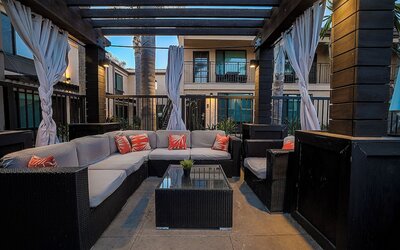 The Cove Hotel, Long Beach