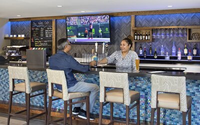 The Cove Hotel, Long Beach
