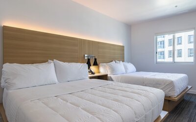 Hotel Mai Downtown Long Beach