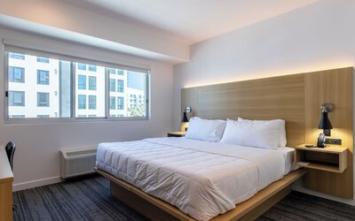 Hotel Mai Downtown Long Beach