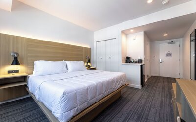 Hotel Mai Downtown Long Beach