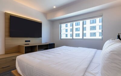 Hotel Mai Downtown Long Beach
